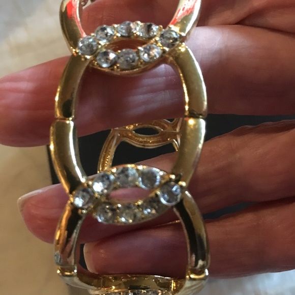 Fashion Fun Bangle - Picture 4 of 9